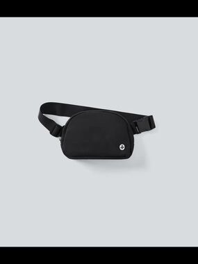 NWT Halara Logo Crossbody Belt Bag